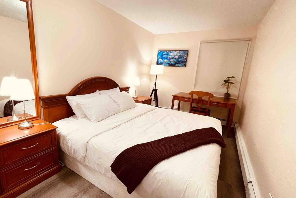 Unit #301 Mountain View 2Br In Canmore Down Town Exteriör bild