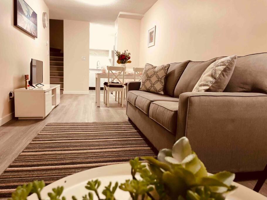 Unit #301 Mountain View 1Br In Canmore Down Town Exteriör bild